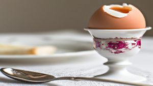 Jak długo gotować jajka na miękko?